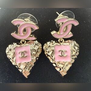CHANEL Pink and Gold Textured Heart Pierced Earrings